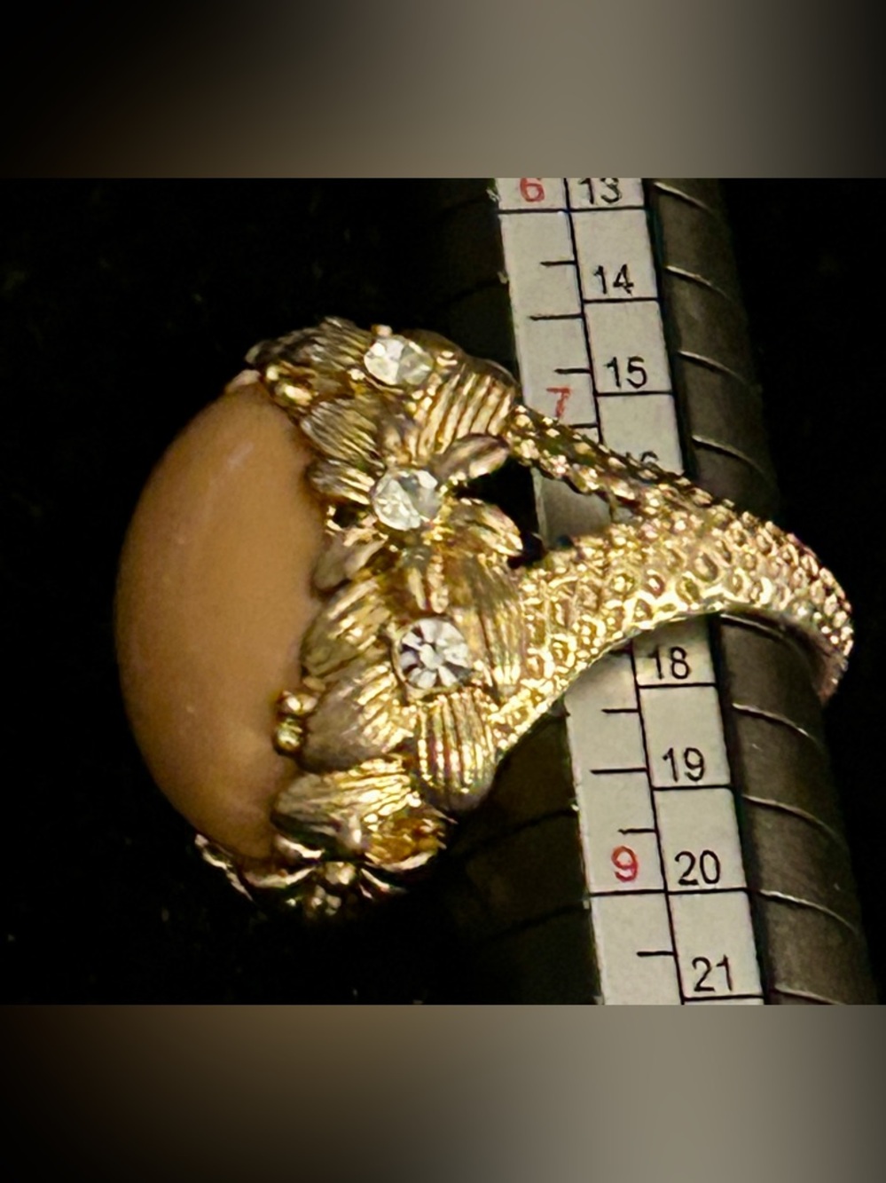 Vintage Cocktail Rings.  Lot of 26!  All sizes! - Picture 11 of 16